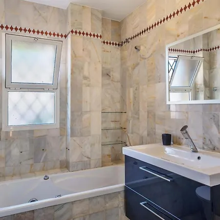 فيلة Domus Vesta